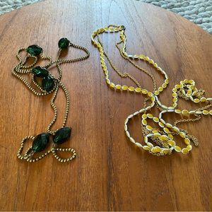 Lot of 2 vintage necklaces